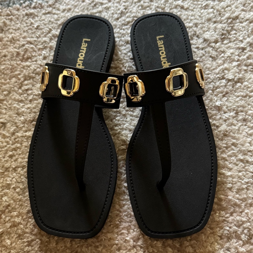 NEW Larroude Milan Jelly Thong Sandal in Black - Picture 4 of 5